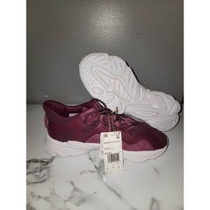 NWT Adidas Womens Size 8.5 Ozweego Plus W‎ Victory Crimson Running Shoes